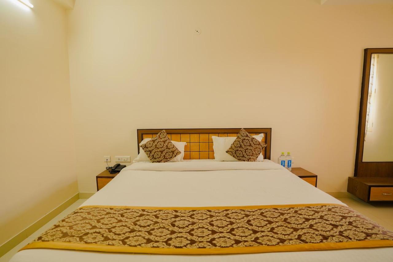 Hotel Cheelgadi Jaipur Dış mekan fotoğraf