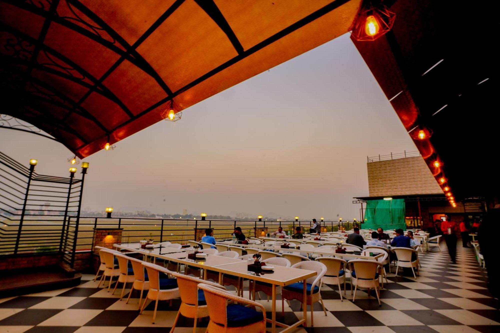 Hotel Cheelgadi Jaipur Dış mekan fotoğraf