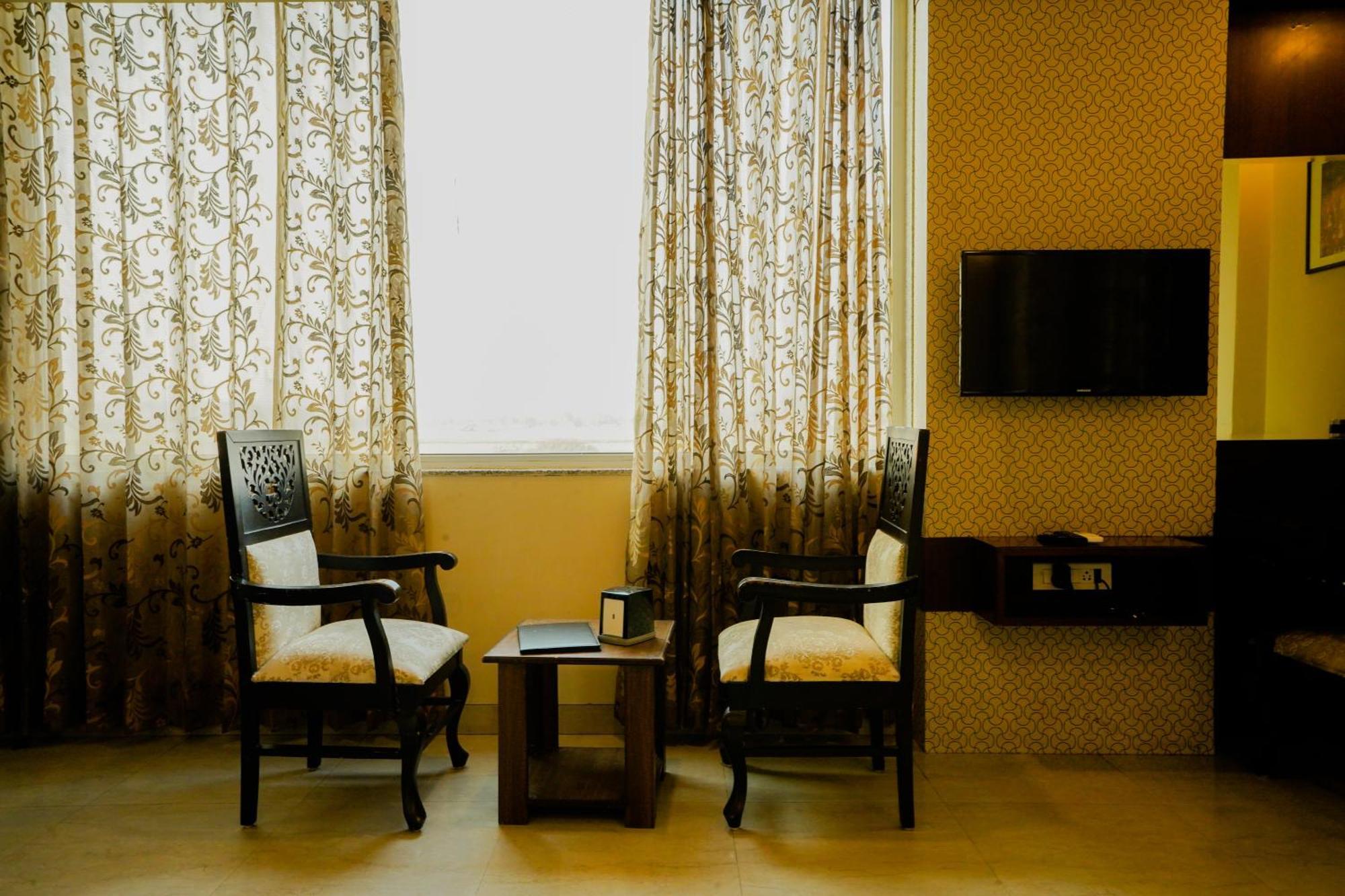 Hotel Cheelgadi Jaipur Dış mekan fotoğraf
