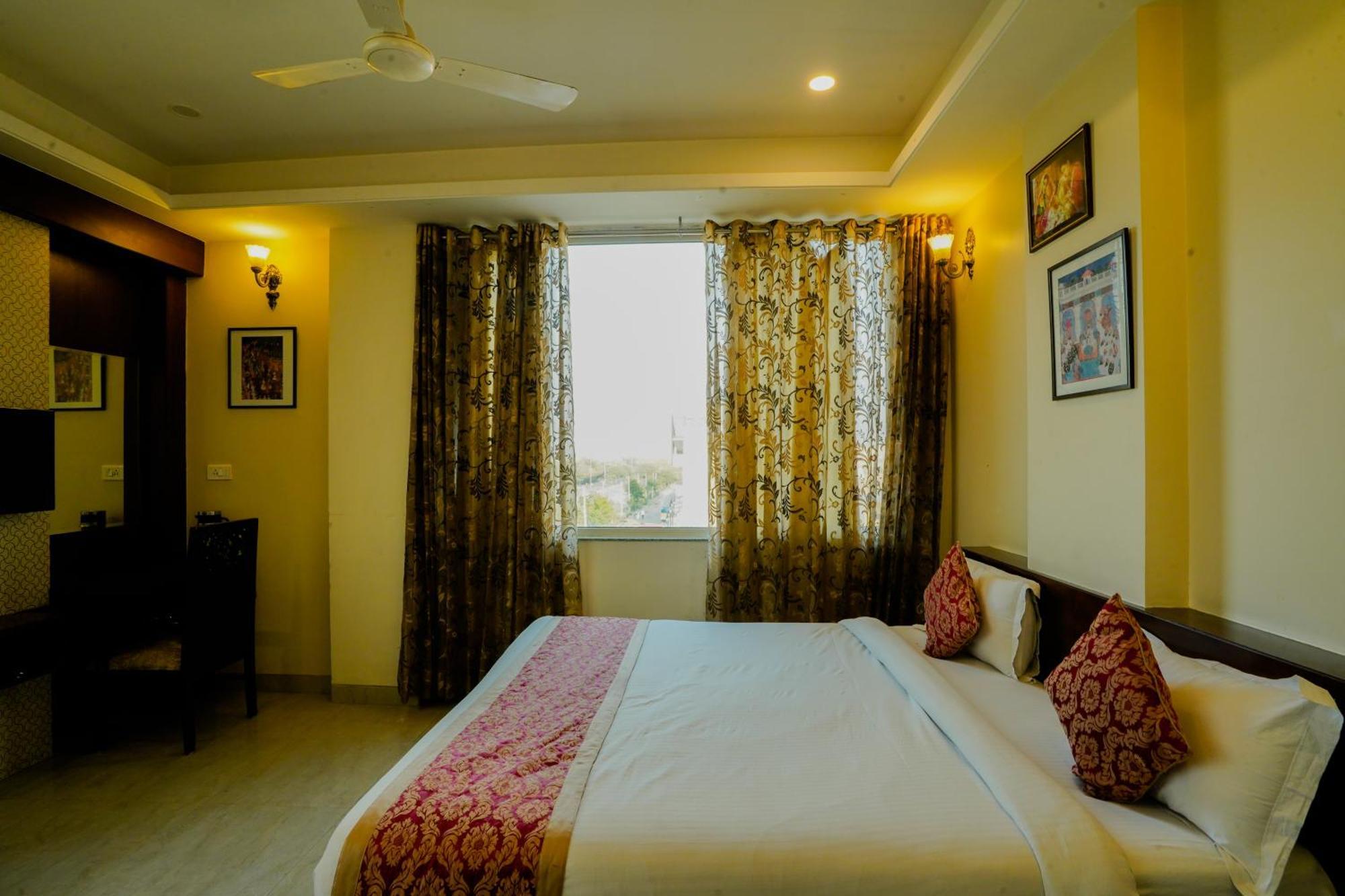 Hotel Cheelgadi Jaipur Dış mekan fotoğraf