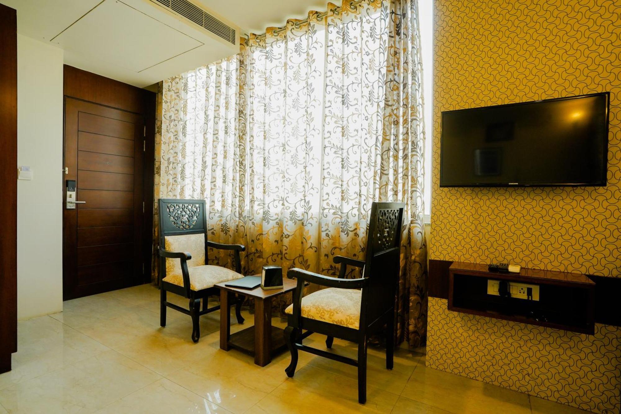 Hotel Cheelgadi Jaipur Dış mekan fotoğraf
